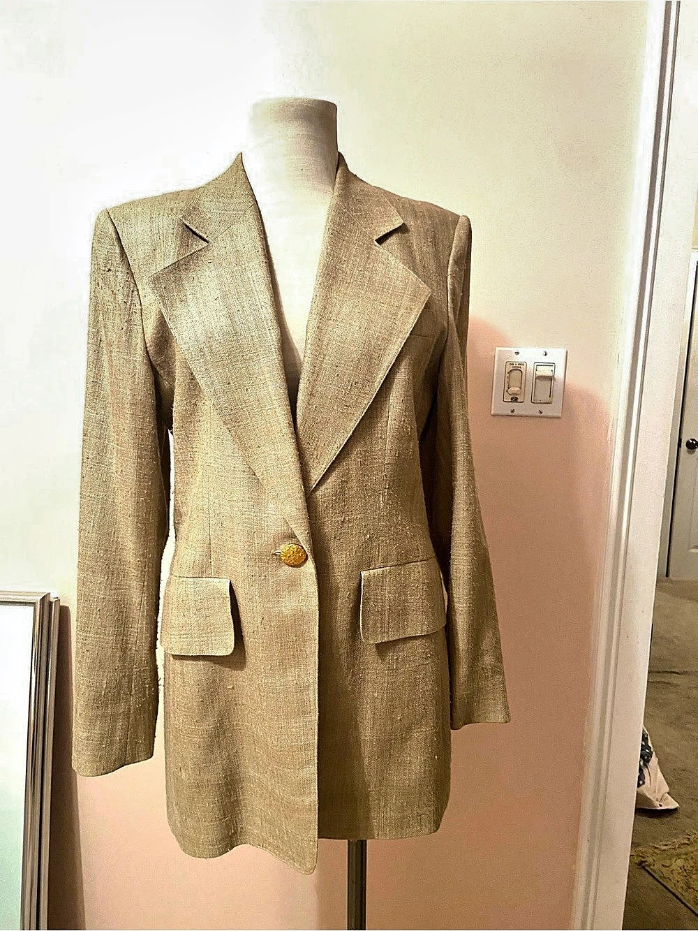 Vintage 80s Guy Laroche Paris Silk Blazer in Beige US 10